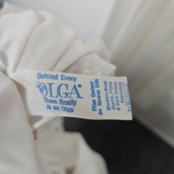 Vintage OLGA Nightgown And Robe Set Size PETITE - Picture 10 of 11